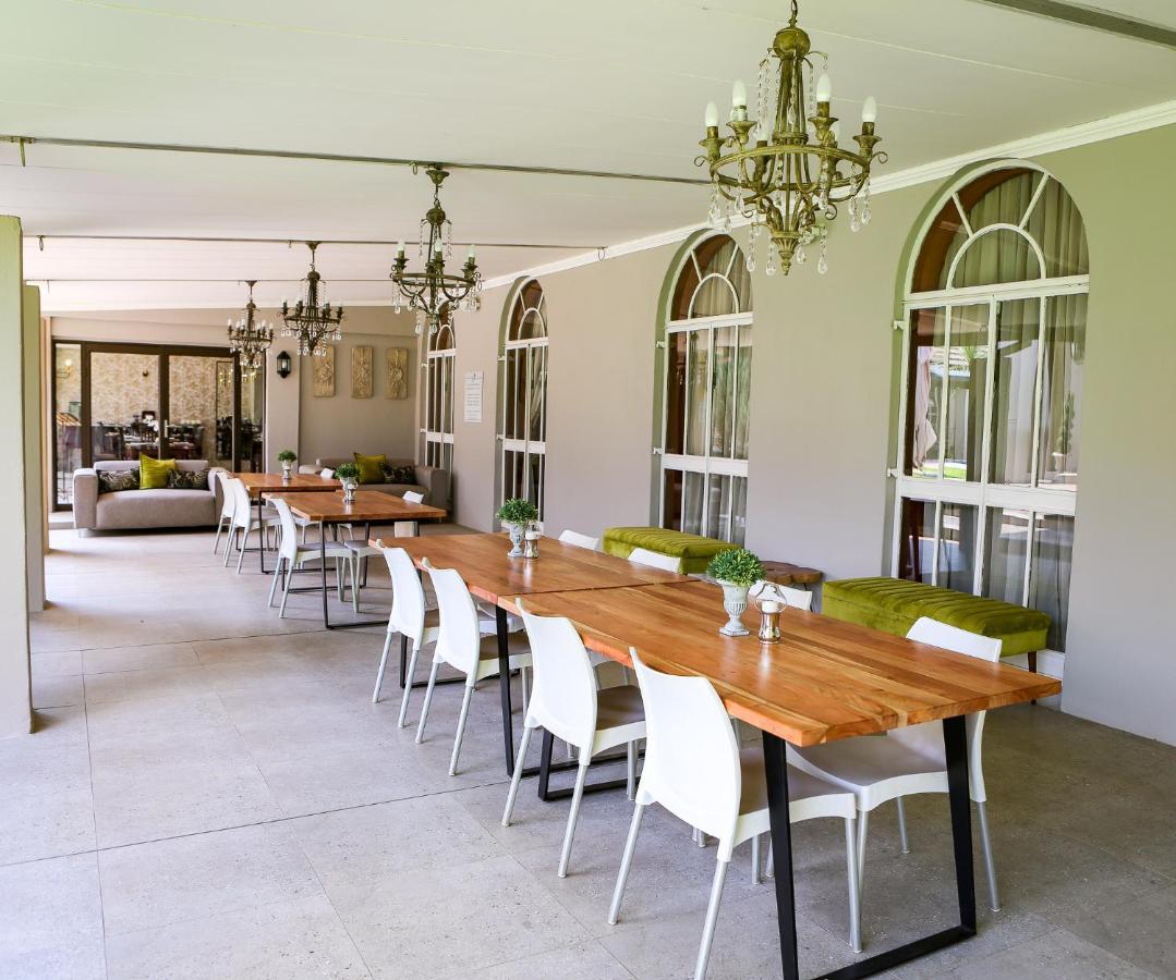 Scott'S Manor Guesthouse Function And Conference Venue Lichtenburg Exteriör bild