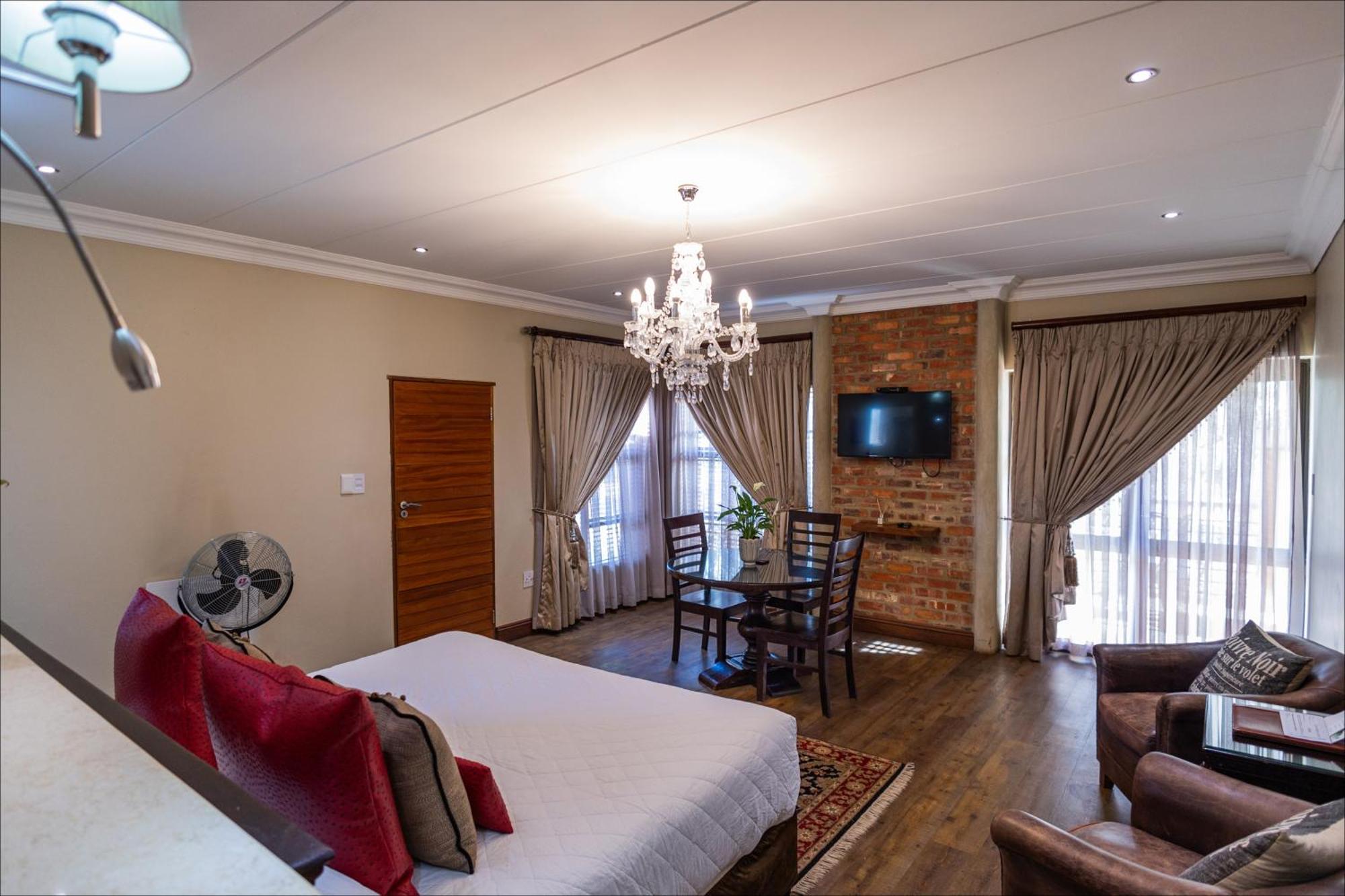 Scott'S Manor Guesthouse Function And Conference Venue Lichtenburg Exteriör bild